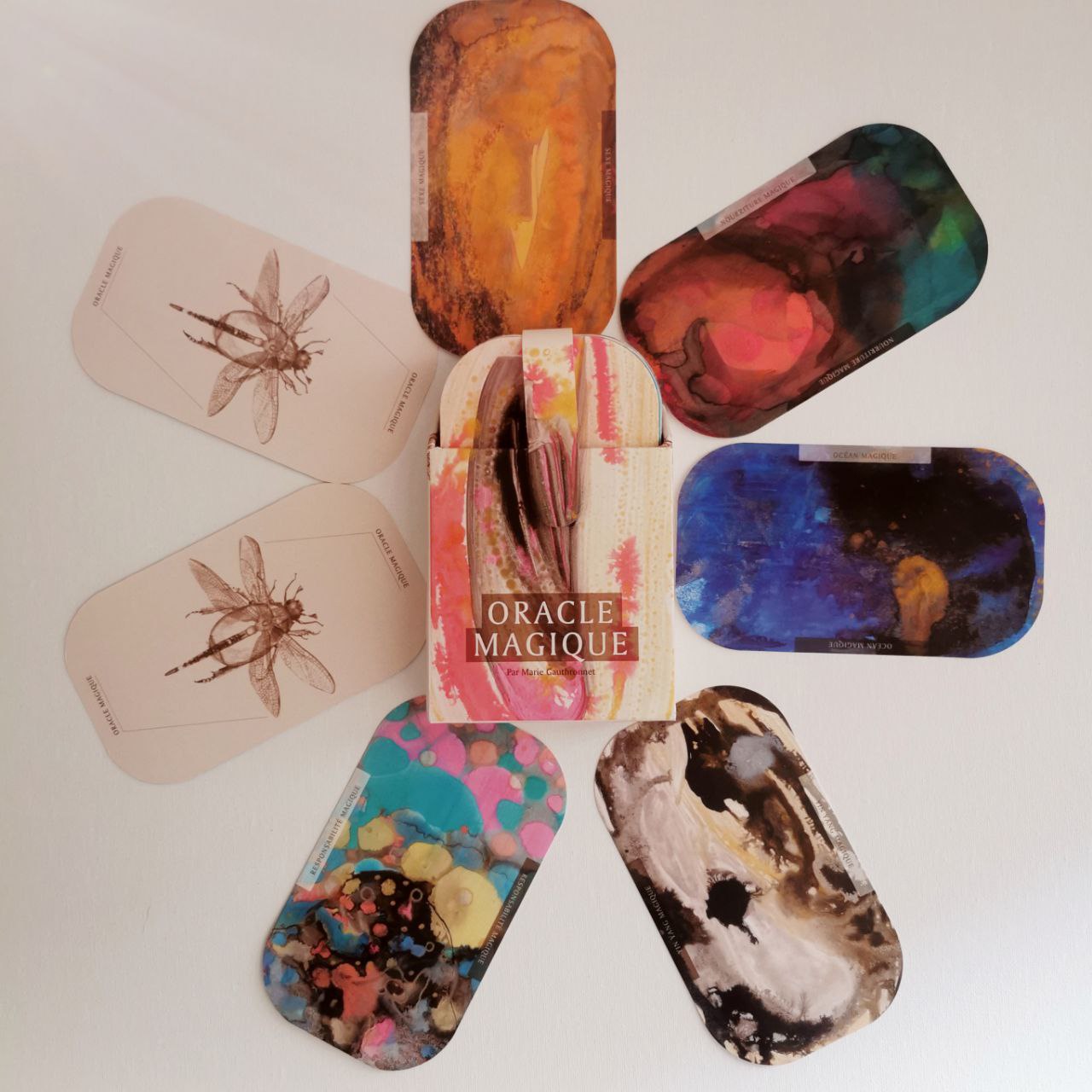 Présentation oracle magique jeu de cartes oracle magique présentation